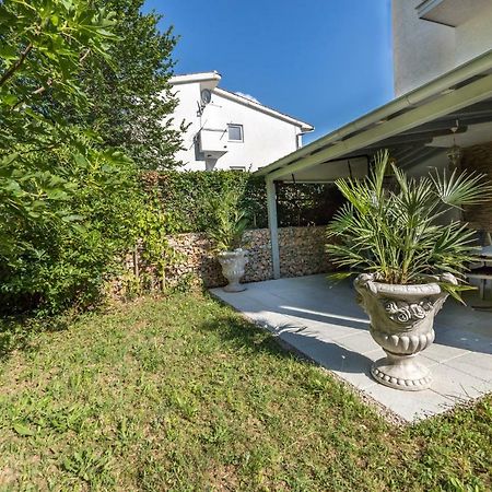 Apartment Pavic Garden 巴斯卡 外观 照片